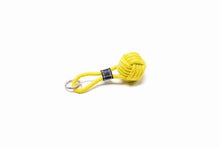  Floating Monkey's Fist Knot Keychain